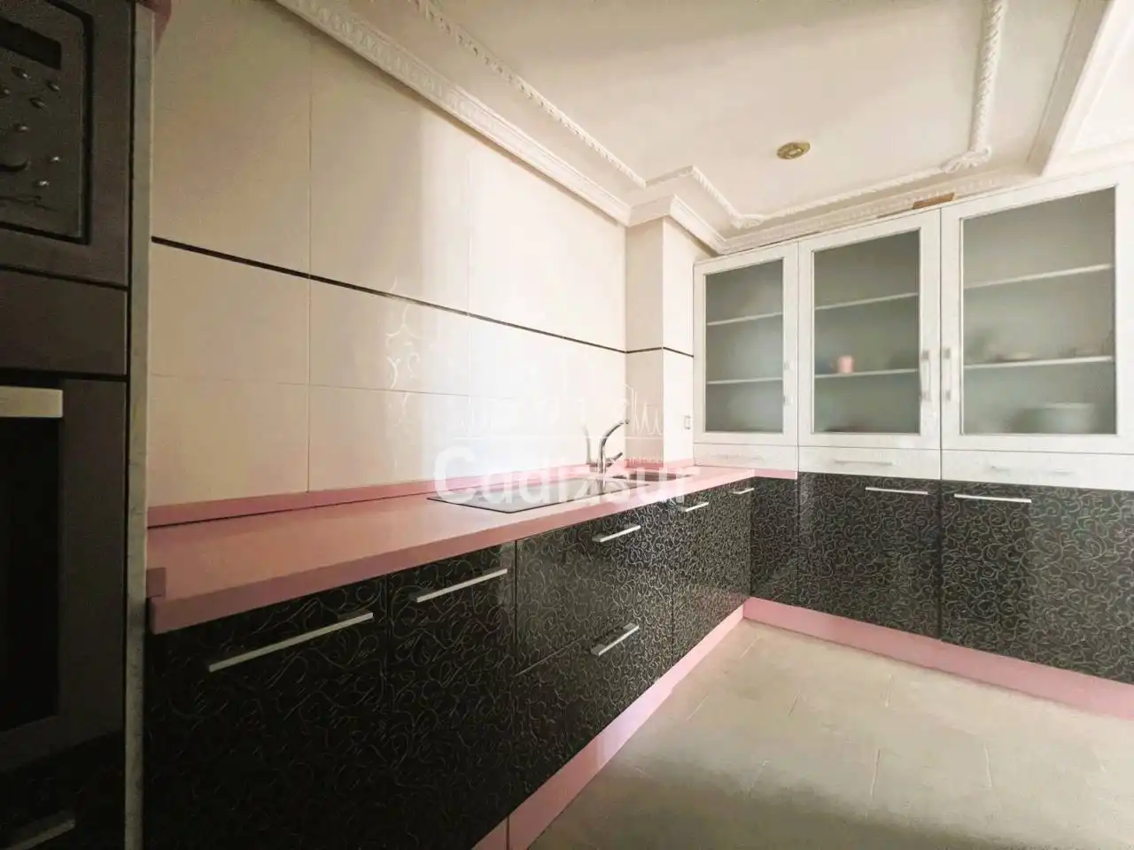 Cocina de Piso en venta en Cádiz con Terraza