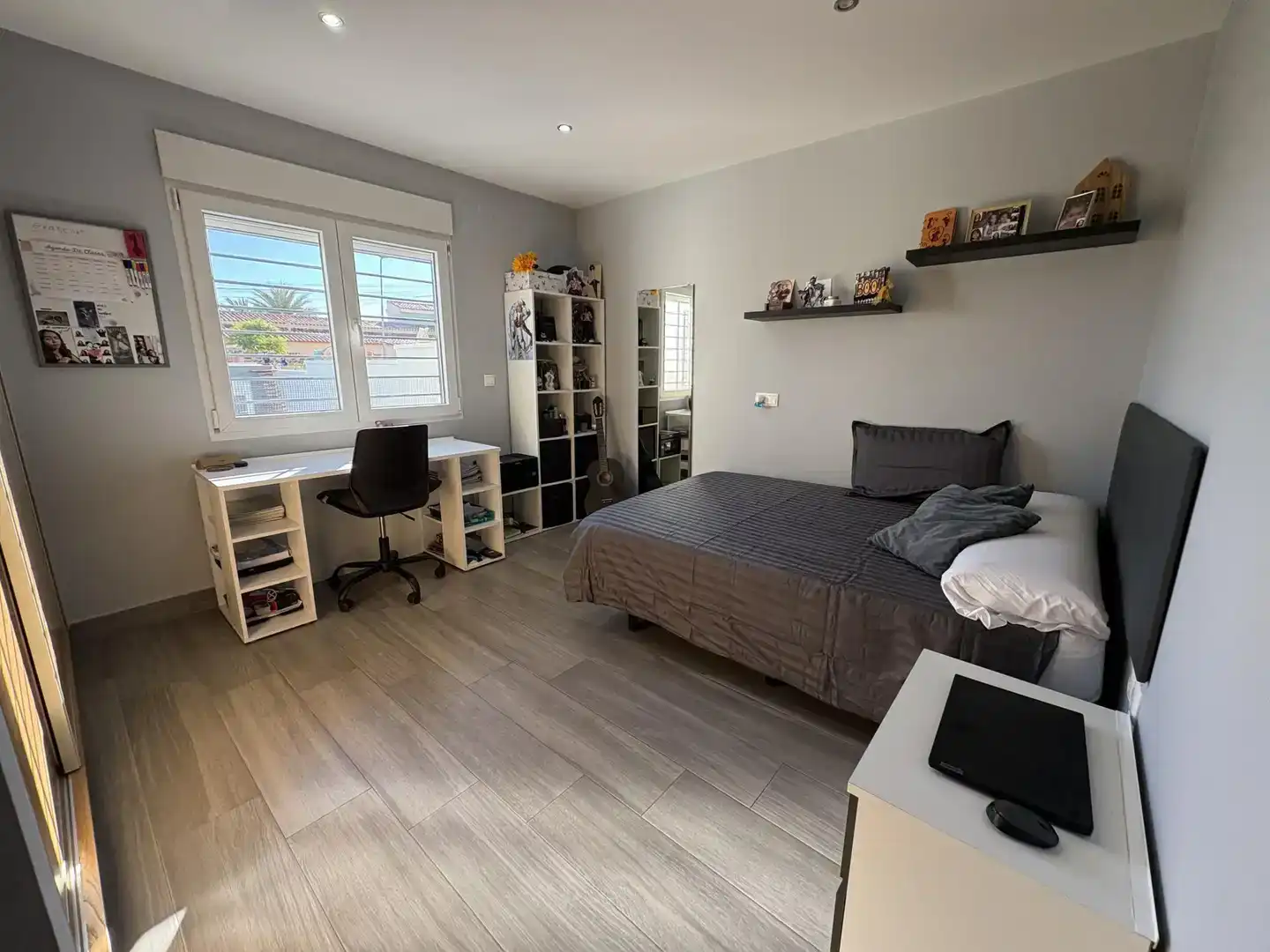 Dormitori de Casa o xalet en venda en Torrevieja amb Aire condicionat i Piscina
