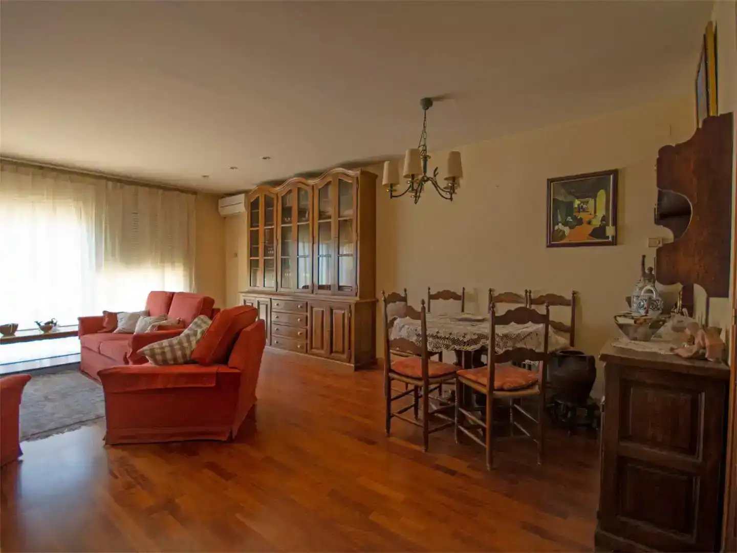 Sala d'estar de Casa adosada en venda en Igualada amb Aire condicionat i Balcó