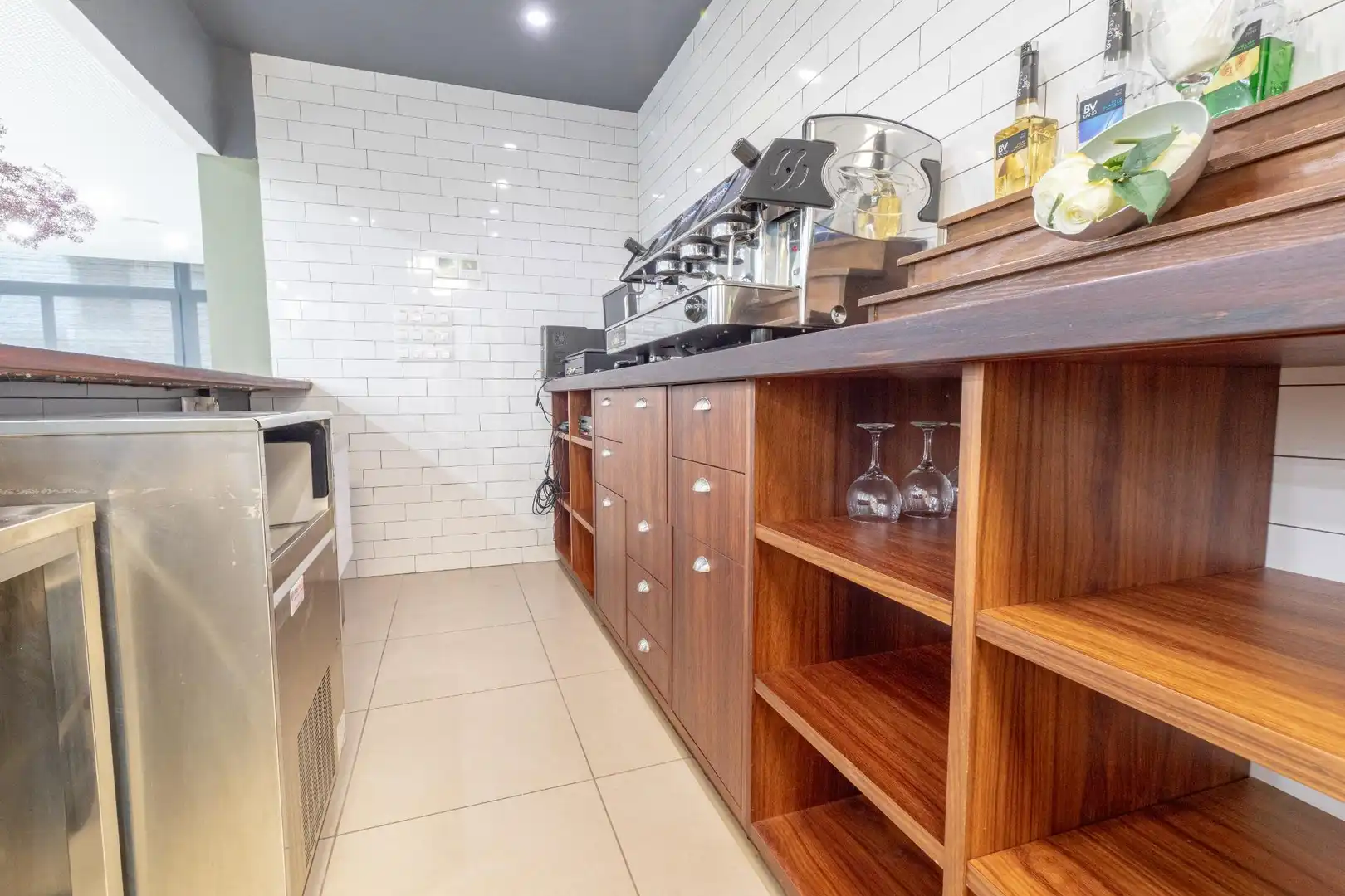 Edificio en venta en Avenida Juan Carlos I, Campos del Río
