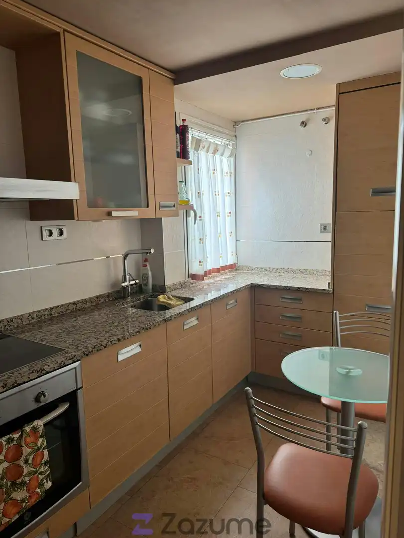 Kitchen of Flat for rent in Zaragoza  with Air Conditioner, Heating and Parquet flooring