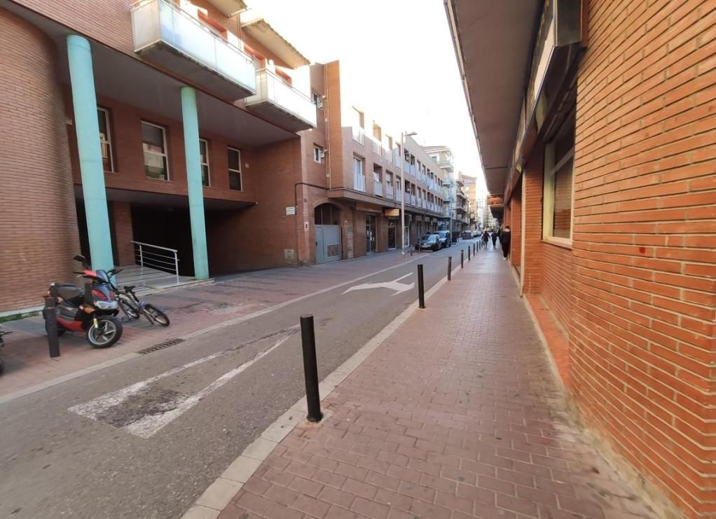 Vista exterior de Local en venda en  Lleida Capital