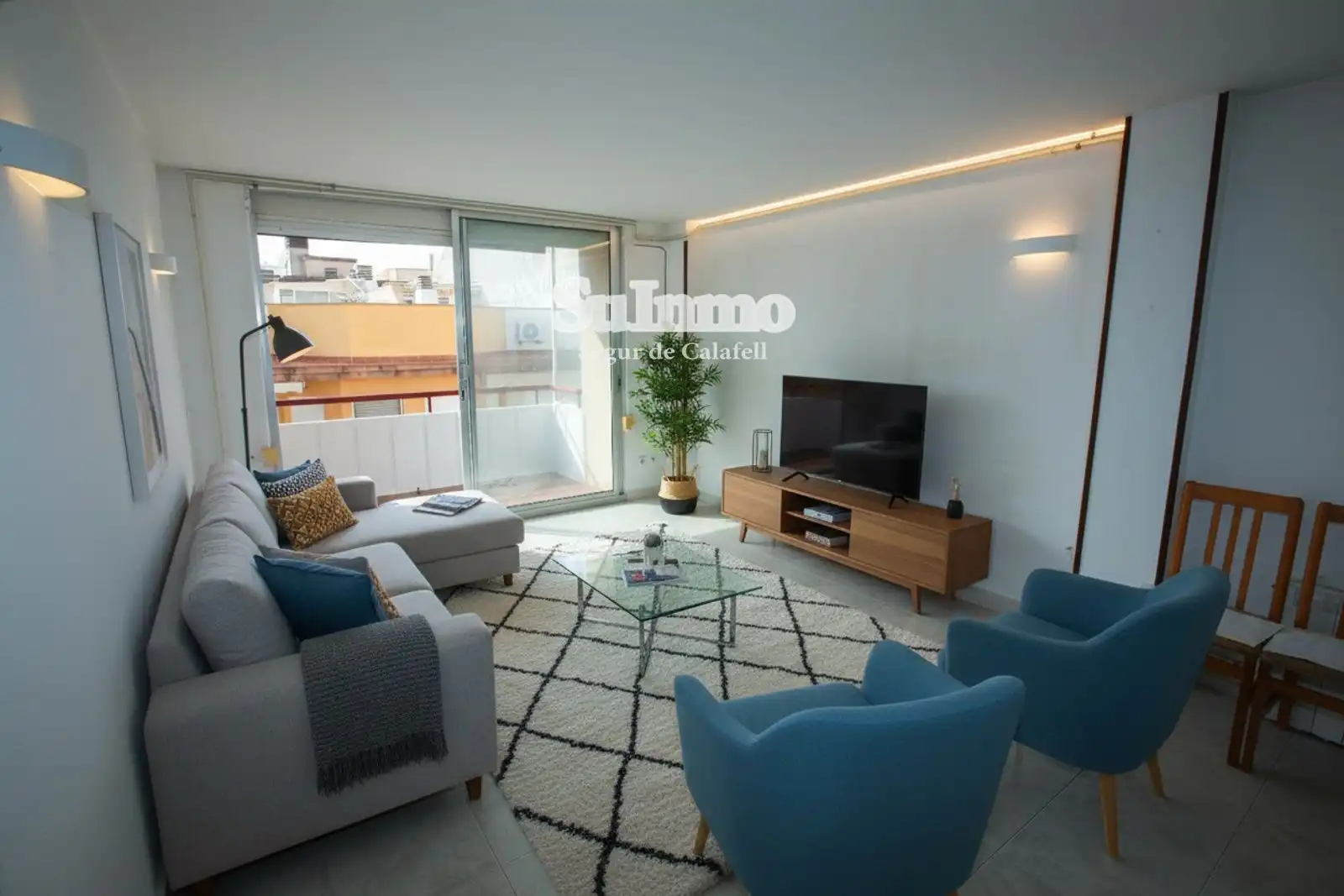 Ático con ascensor en venta en Angel Guimera, imagen 2