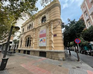 Vista exterior de Garatge de lloguer en  Córdoba Capital