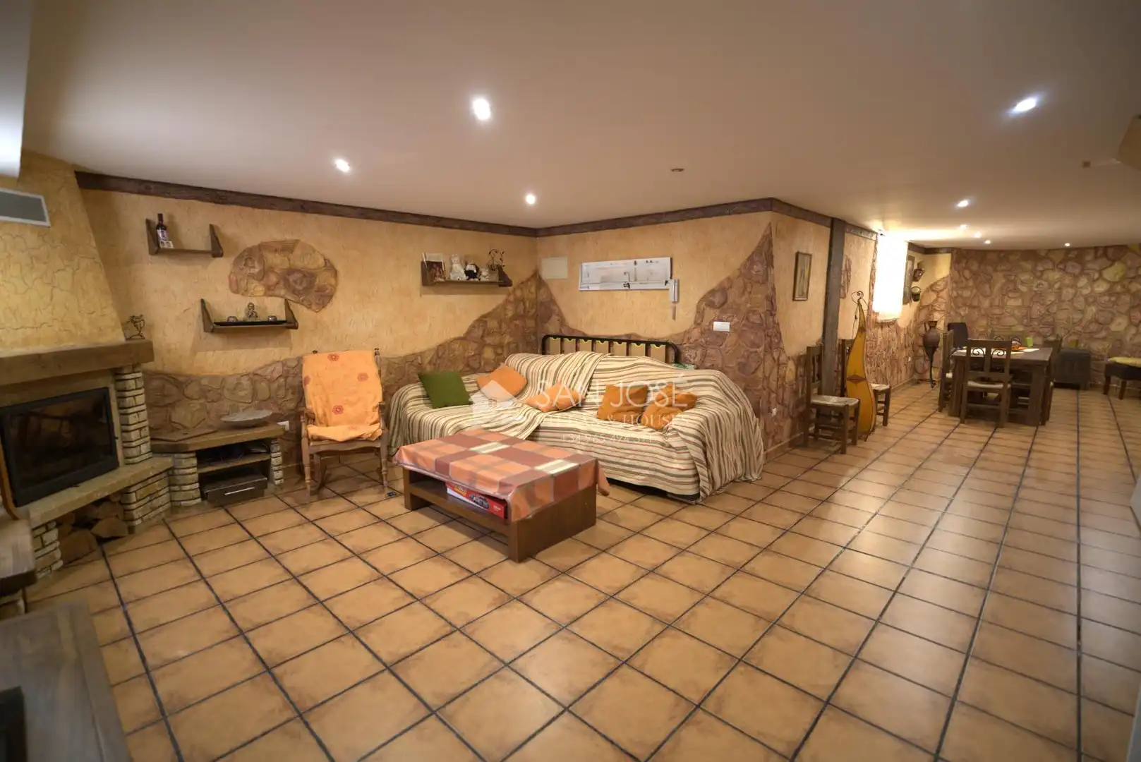 Detached homes for sale in Aspe  with Air Conditioner, Heating and Private garden