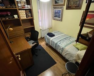 Dormitori de Apartament per a compartir en  Madrid Capital amb Aire condicionat, Calefacció i Moblat
