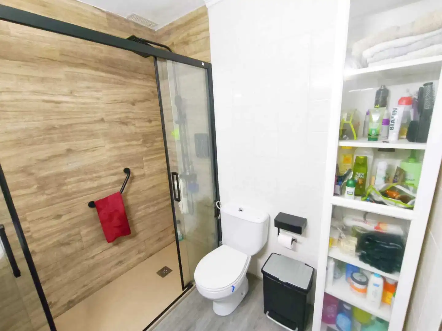 Bathroom of Detached homes for sale in Tavernes de la Valldigna  with Air Conditioner, Terrace and Swimming Pool