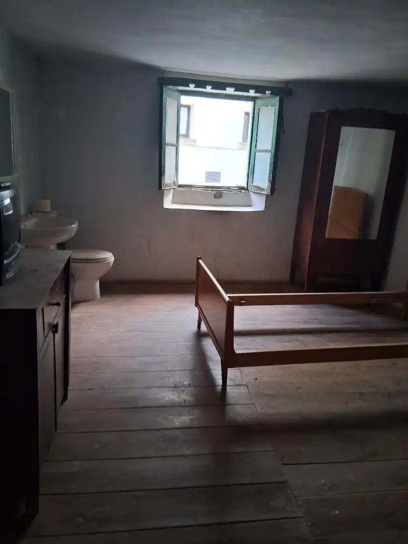 Habitación de Casa adosada en venta en Covarrubias