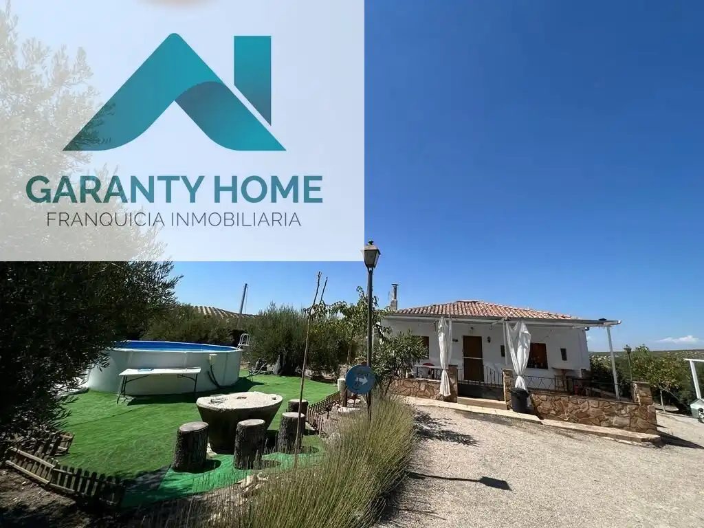 Vista exterior de Finca rústica en venta en Martos con Aire acondicionado, Calefacción y Jardín privado