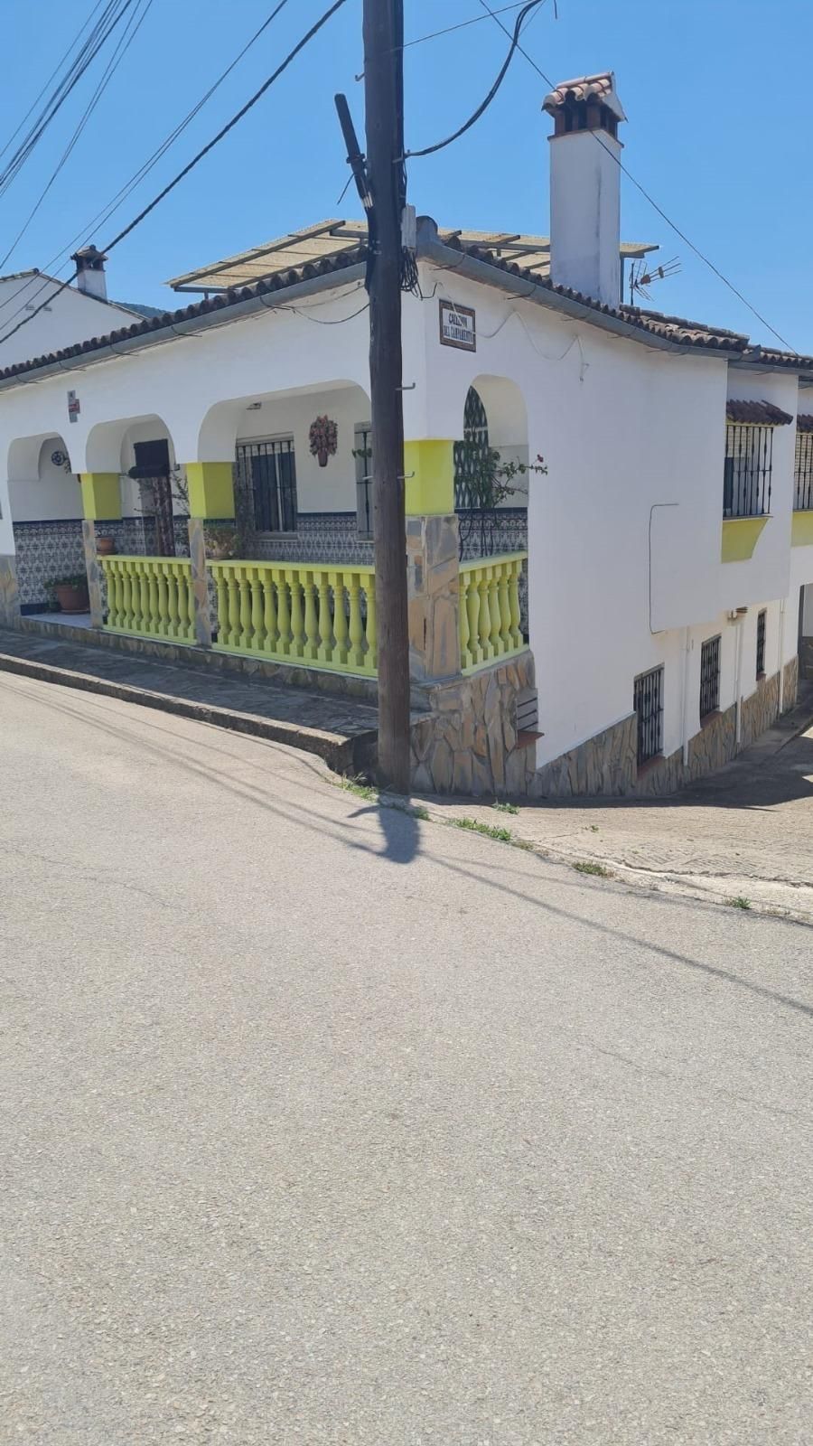 Vista exterior de Casa o chalet en venta en Cortes de la Frontera con Terraza