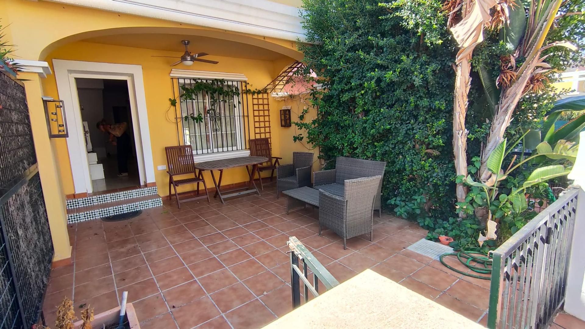 Single-family semi-detached to rent in San Juan de los Terreros