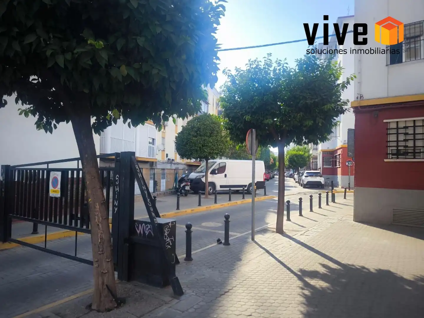 Exterior view of Flat for sale in Sevilla  with Air Conditioner and Heating
