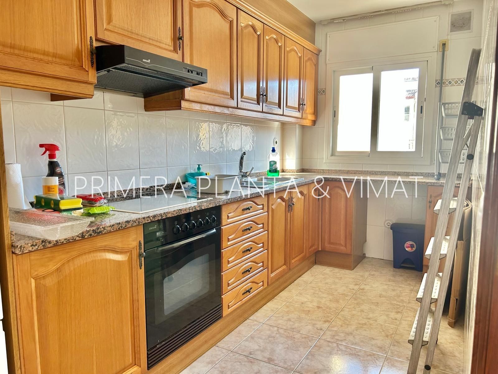 Kitchen of Flat to rent in Mataró  with Balcony