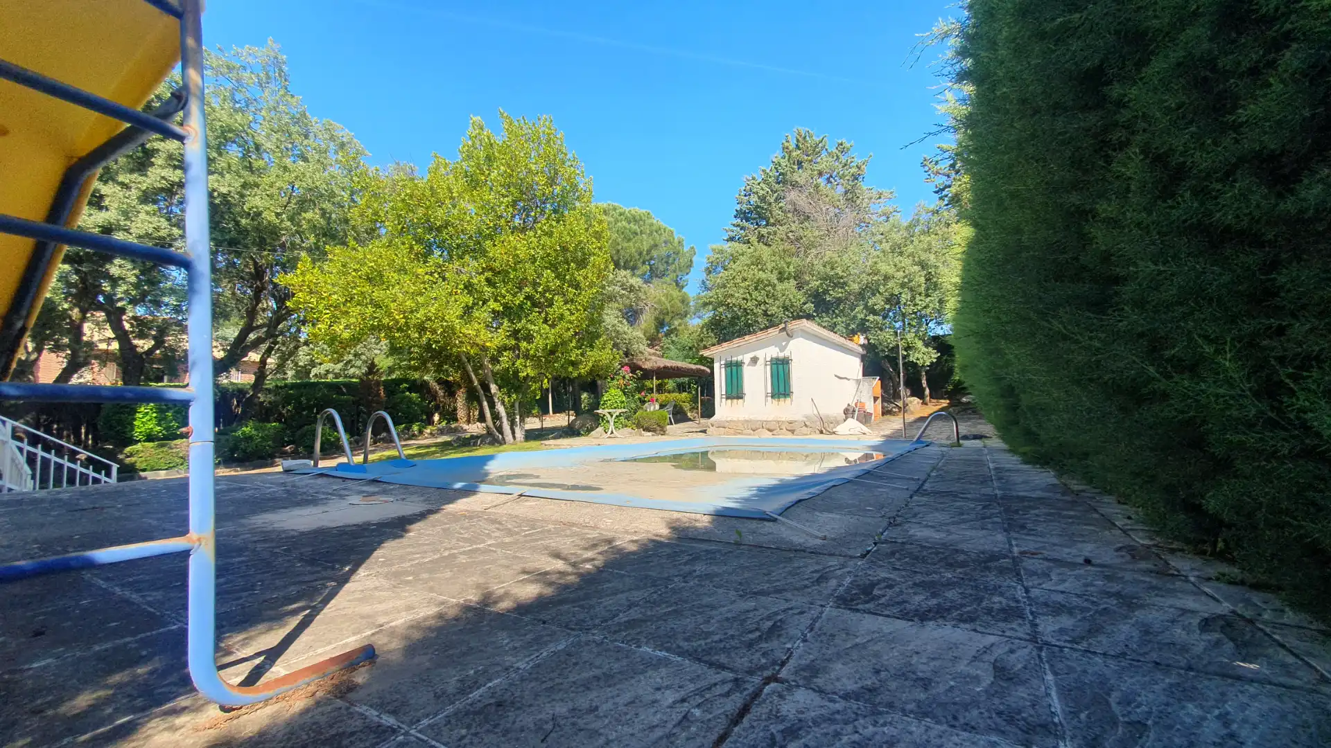 Piscina de Casa o xalet en venda en Valdemorillo amb Calefacció, Jardí privat i Terrassa