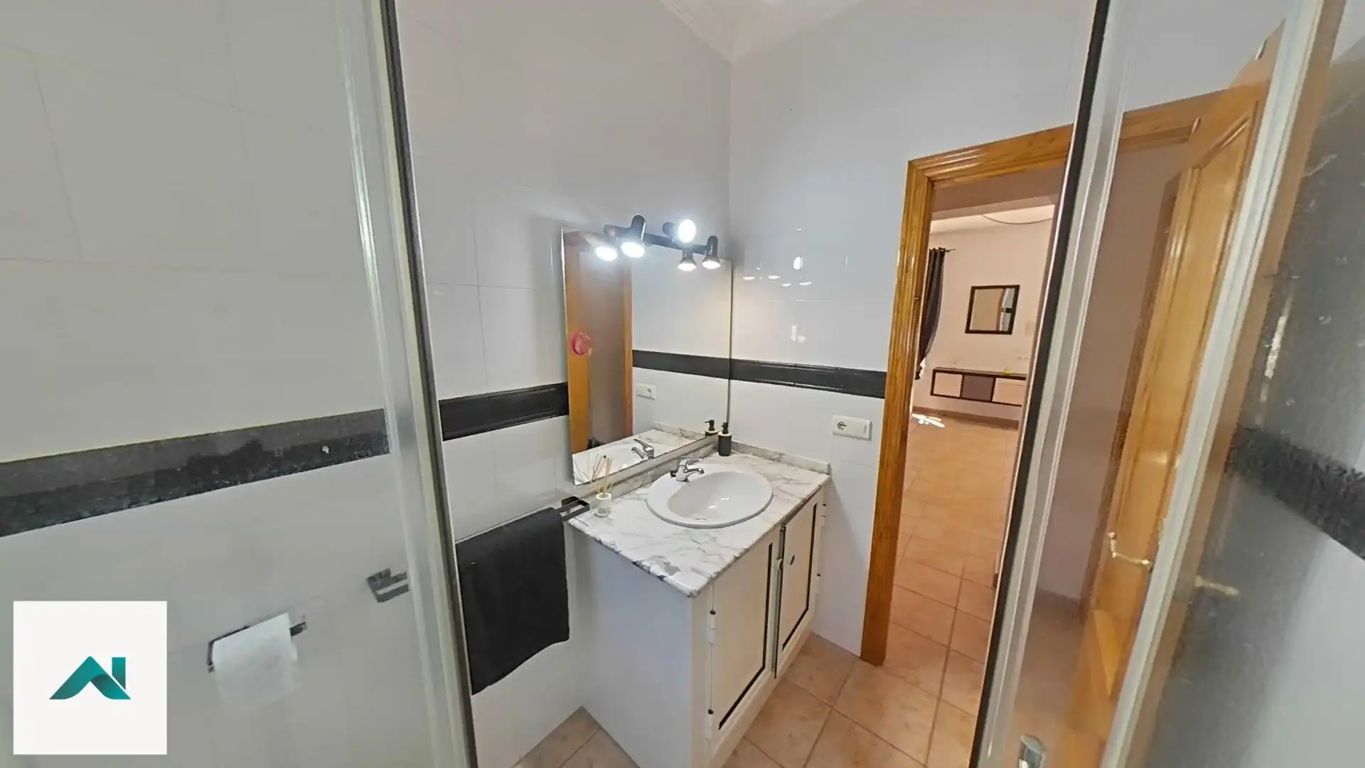 Badezimmer von Country house zum Verkauf in Isla Cristina mit Klimaanlage, Heizung und Privatgarten