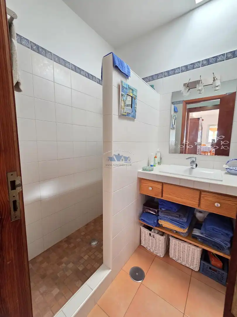 Bany de Casa o xalet en venda en Puerto de Santiago