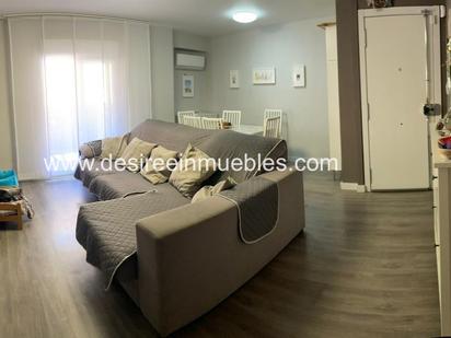 Exterior view of Flat for sale in  Valencia Capital  with Air Conditioner and Balcony