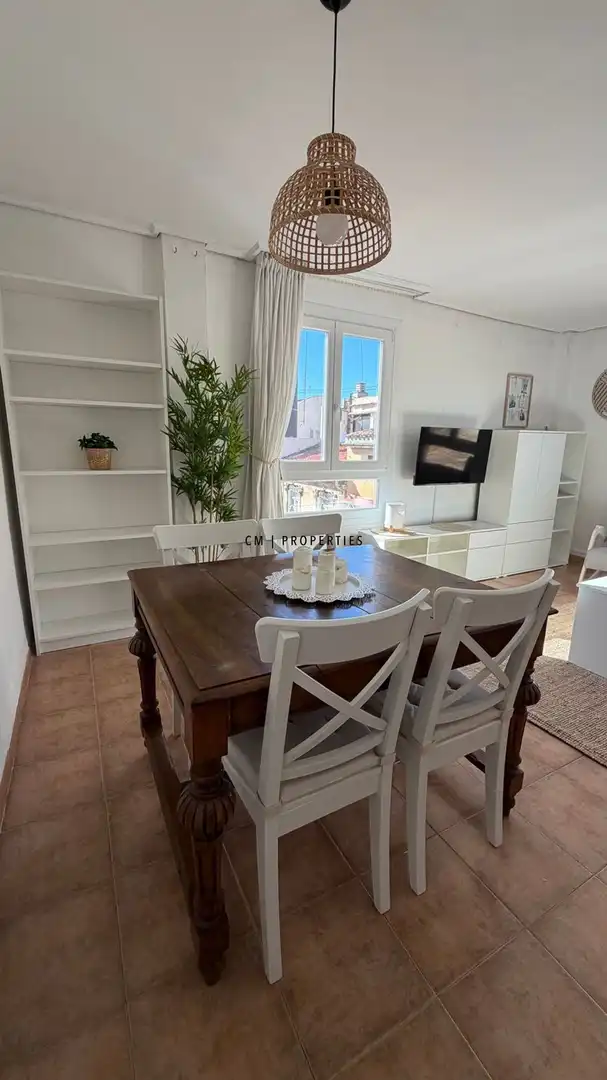Dining room of Flat for rent in Valencia  with Air Conditioner, Heating and Furnished