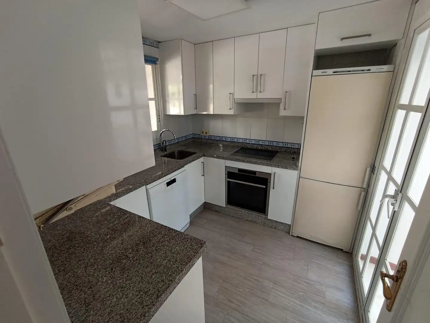Terraced house with pool for sale in Manilva Pueblo, imagen 14