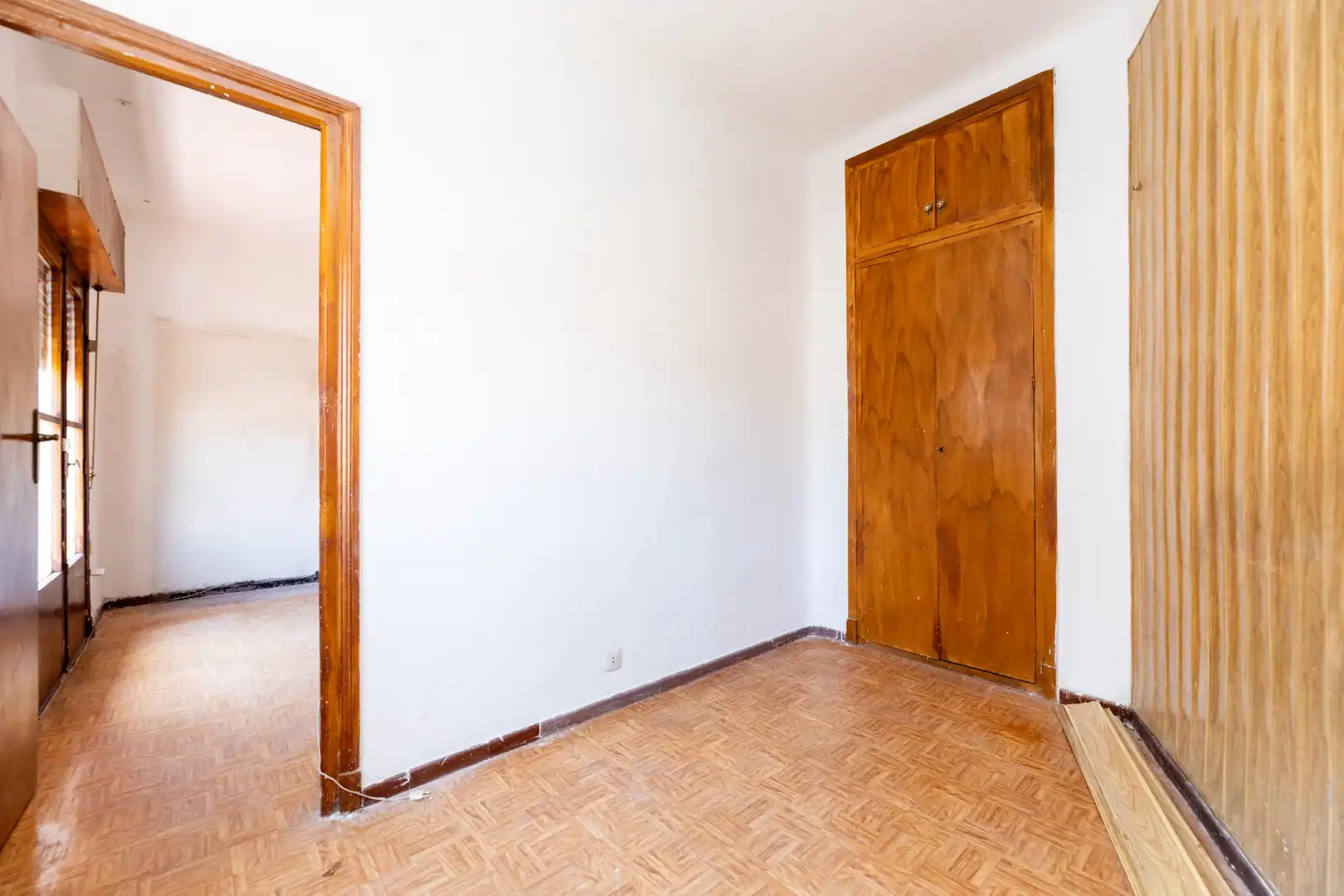 Habitación de Piso en venta en Madrid con Balcón