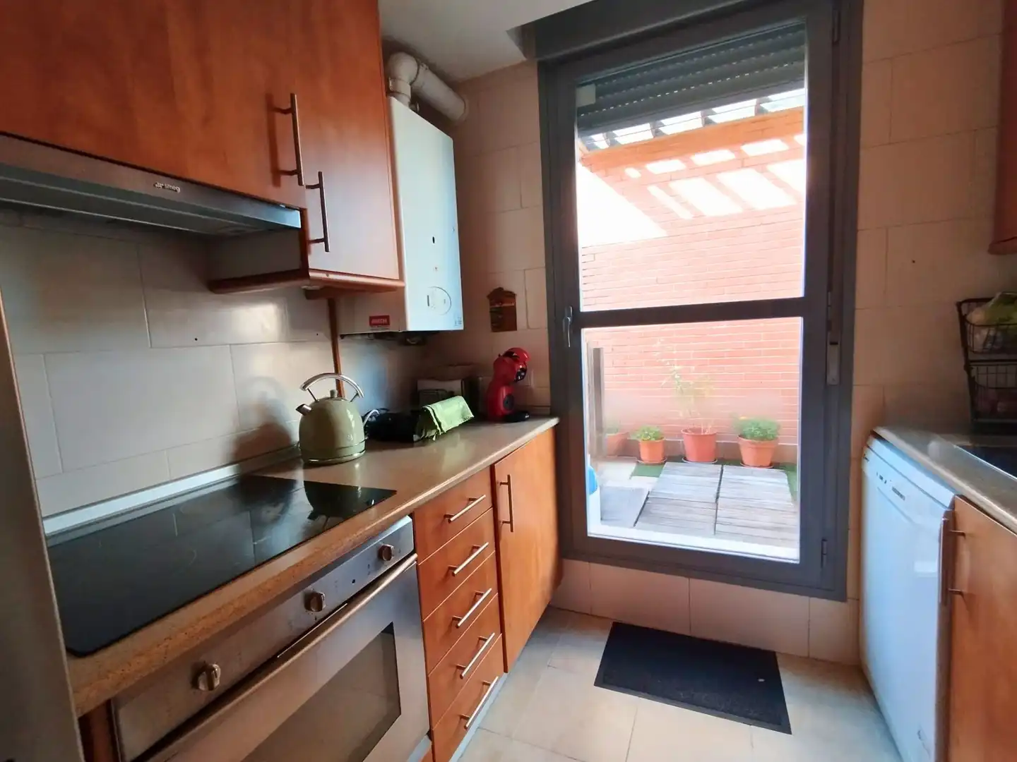 Cocina de Ático en venta en Madrid con Aire acondicionado, Calefacción y Parquet