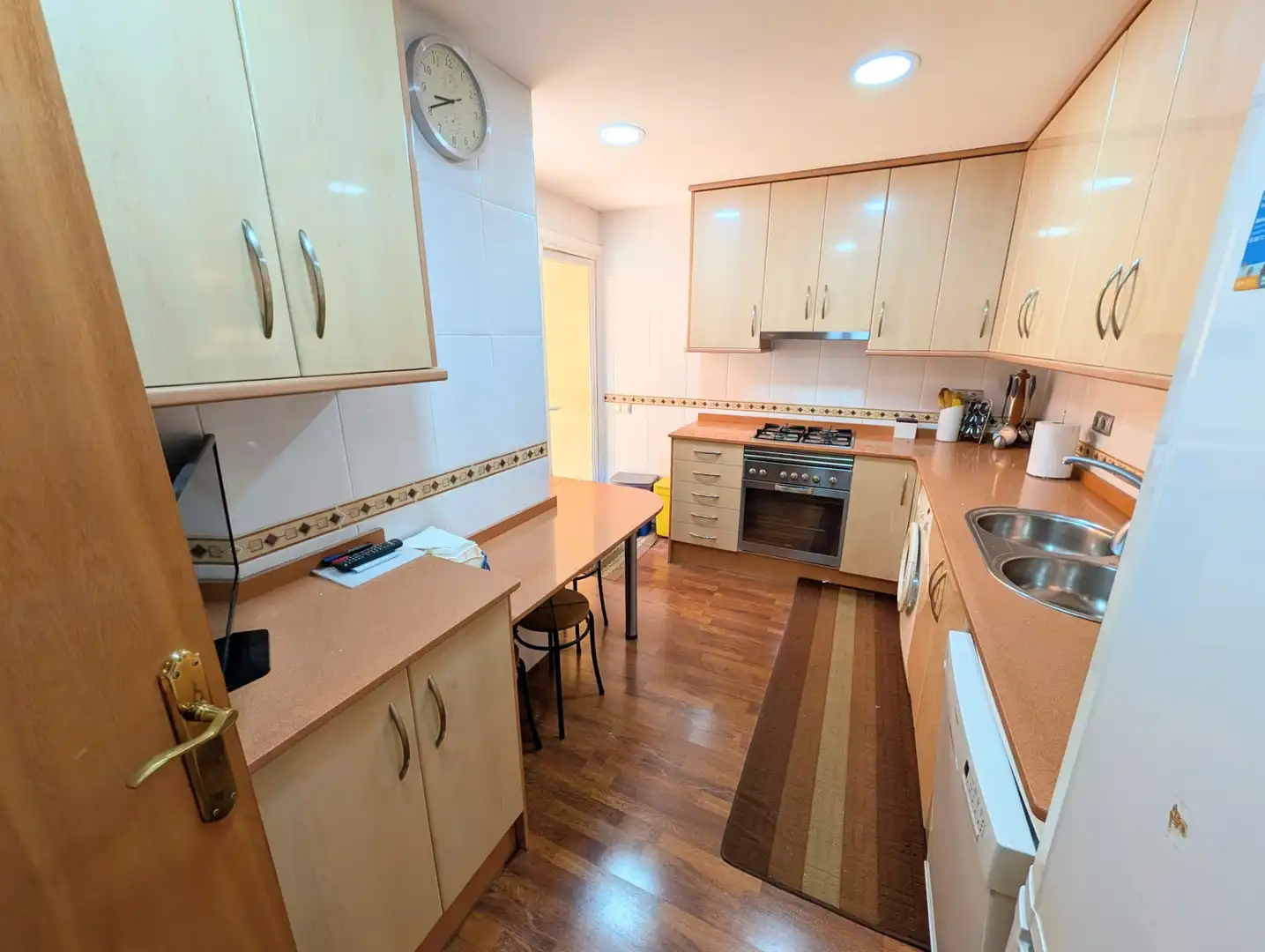 Cocina de Casa o chalet en venta en Santa Coloma de Gramenet con Aire acondicionado, Calefacción y Parquet