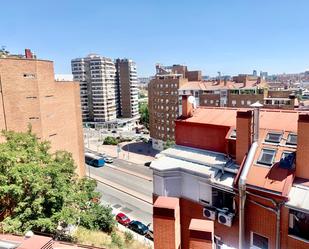 Exterior view of Flat to rent in  Madrid Capital  with Air Conditioner and Balcony