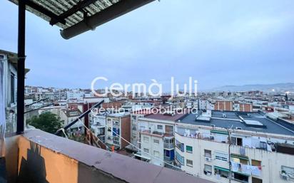 Vista exterior de Àtic en venda en Santa Coloma de Gramenet amb Balcó