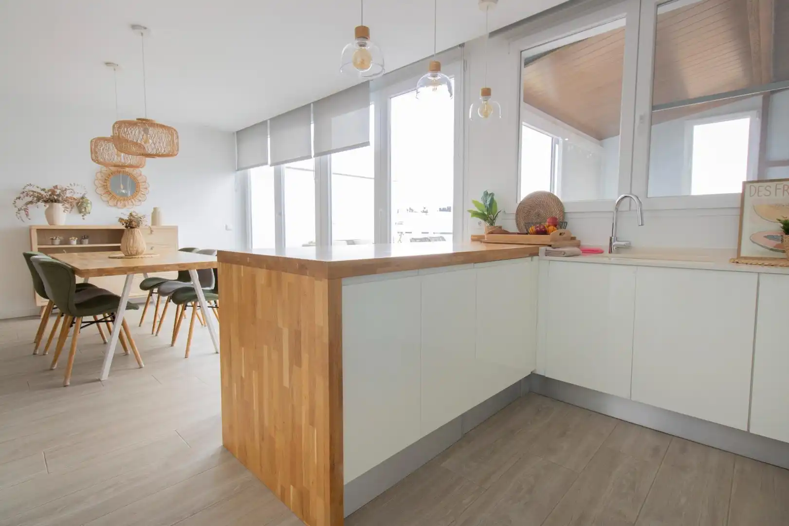 Kitchen of Attic for sale in Rafelbuñol / Rafelbunyol  with Air Conditioner, Terrace and Storage room