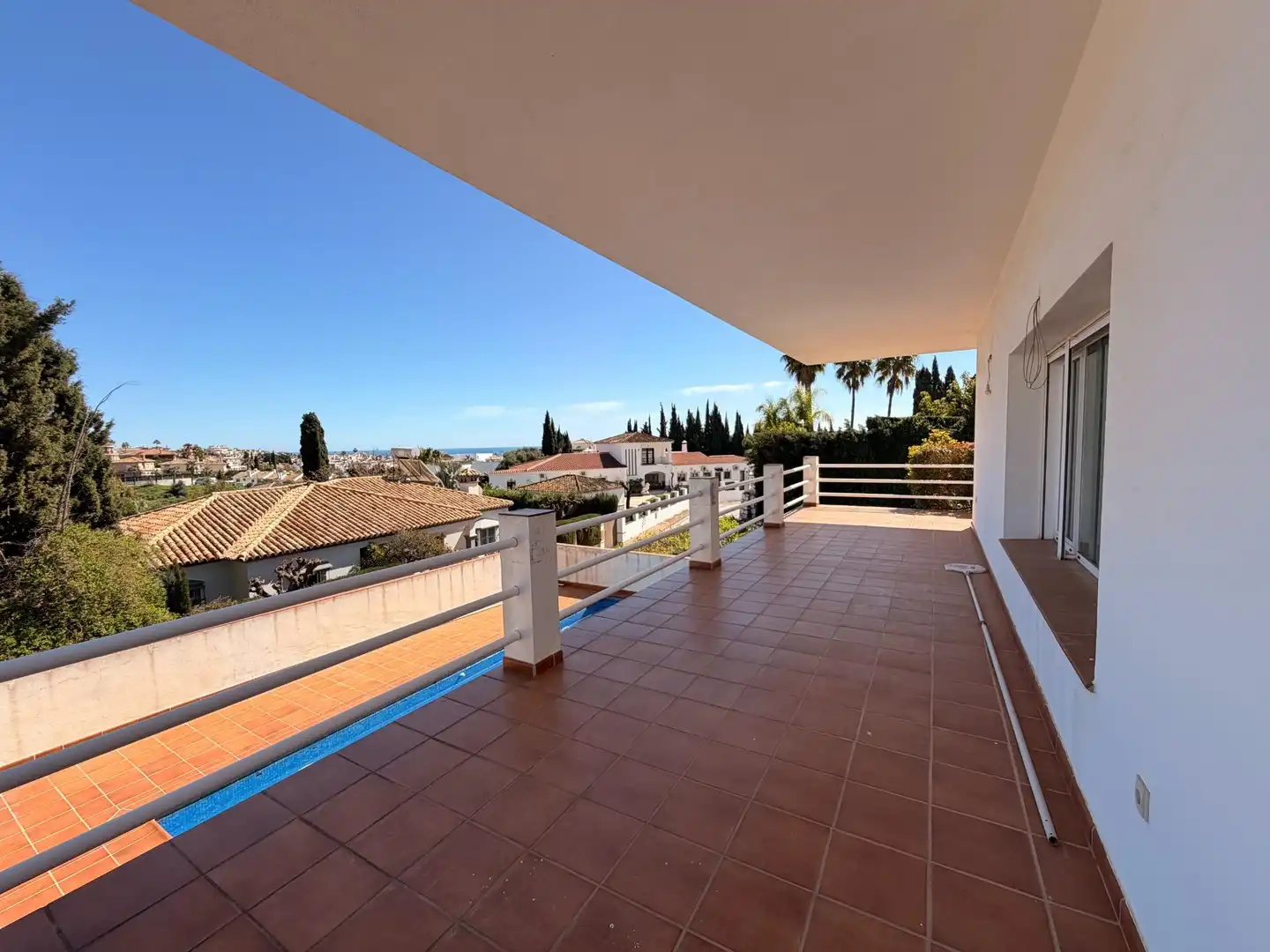 Detached house with pool for sale in Calle Jazmines de Compomijas, imagen 4