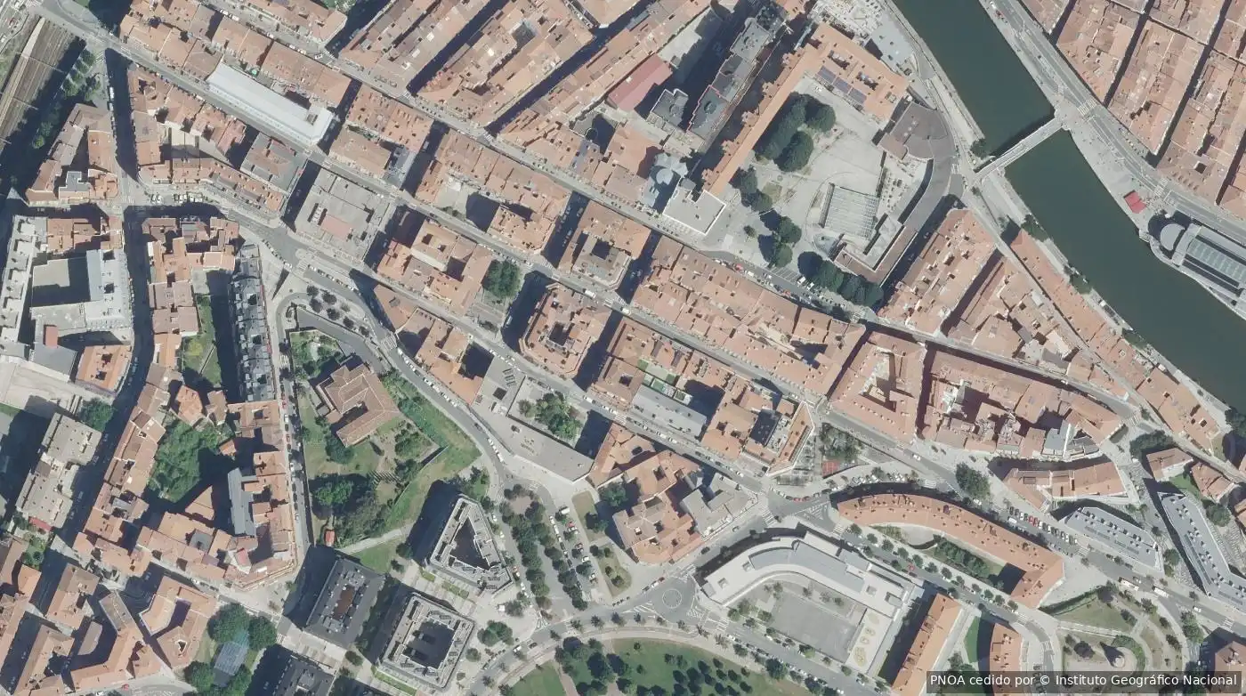 Piso en venta en Ibaiondo, imagen 2
