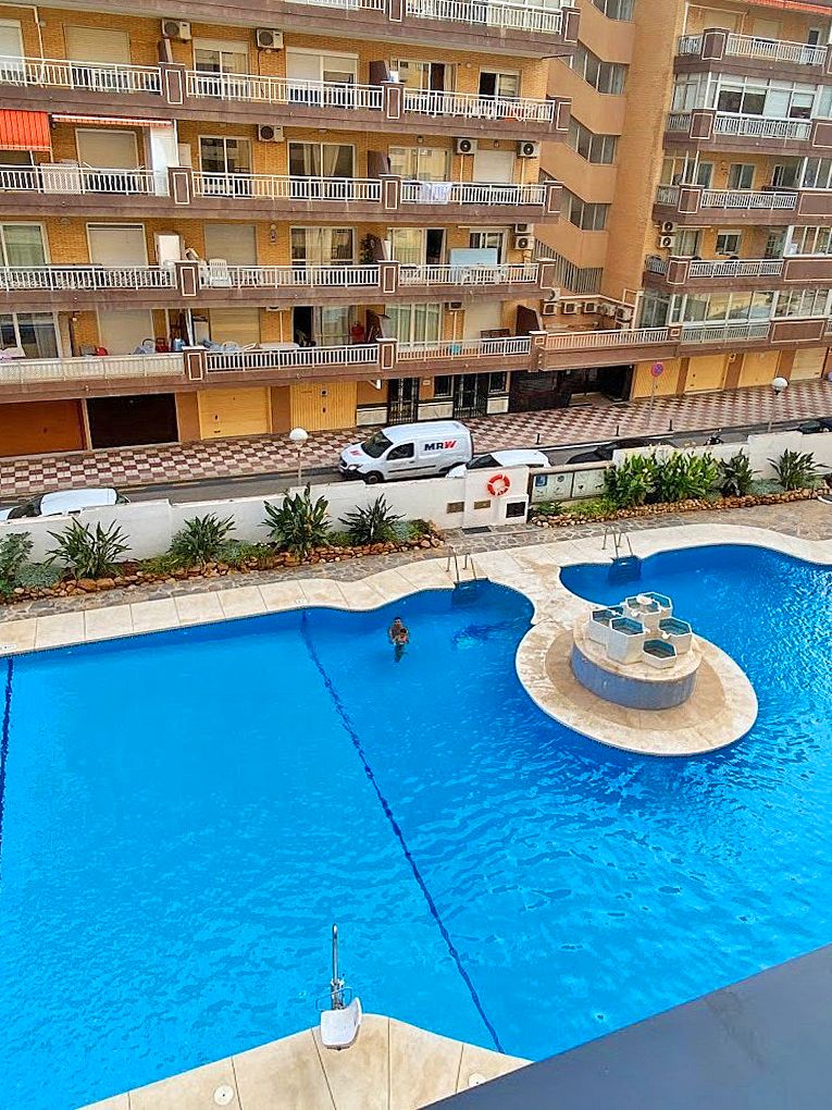Swimming pool of Flat for sale in Fuengirola  with Air Conditioner, Private garden and Terrace