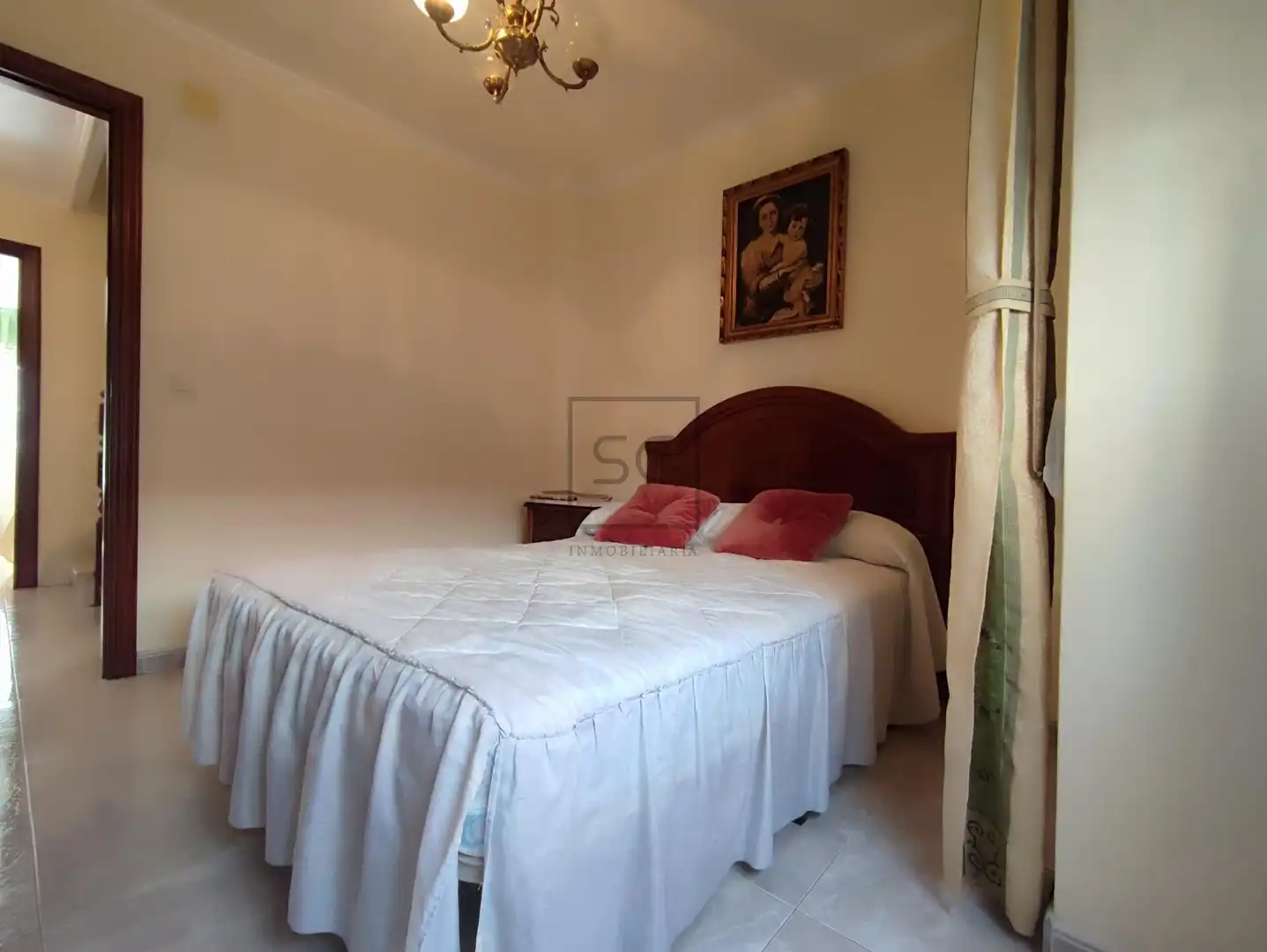 Schlafzimmer von Einfamilien-Reihenhaus zum Verkauf in Ares mit Terrasse, Abstellraum und Möbliert