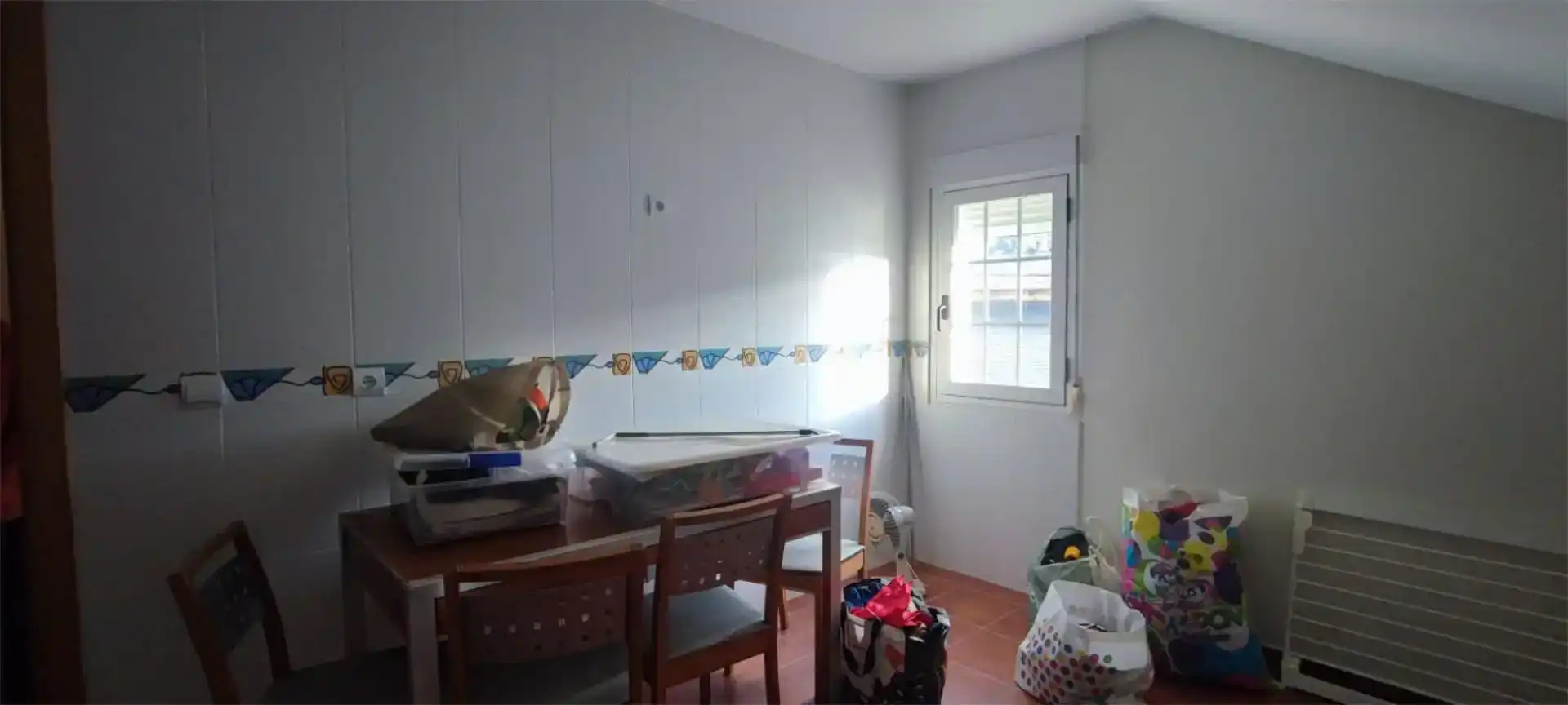 Cocina de Casa o chalet en venta en Puente de Domingo Flórez con Jardín privado, Parquet y Piscina