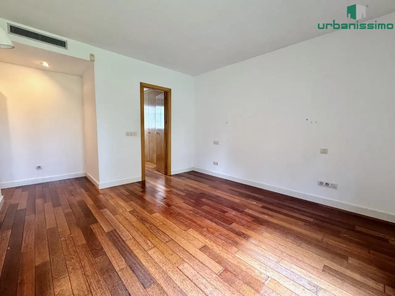 Detached homes for sale in Madrid  with Air Conditioner, Heating and Private garden