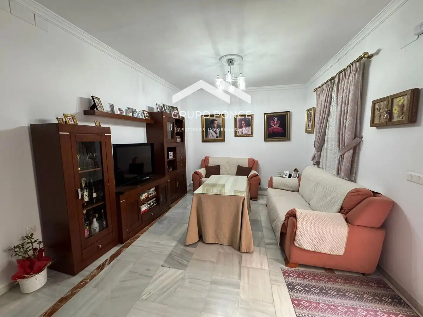Living room of Houses for sale in Jerez de la Frontera  with Air Conditioner, Private garden and Terrace