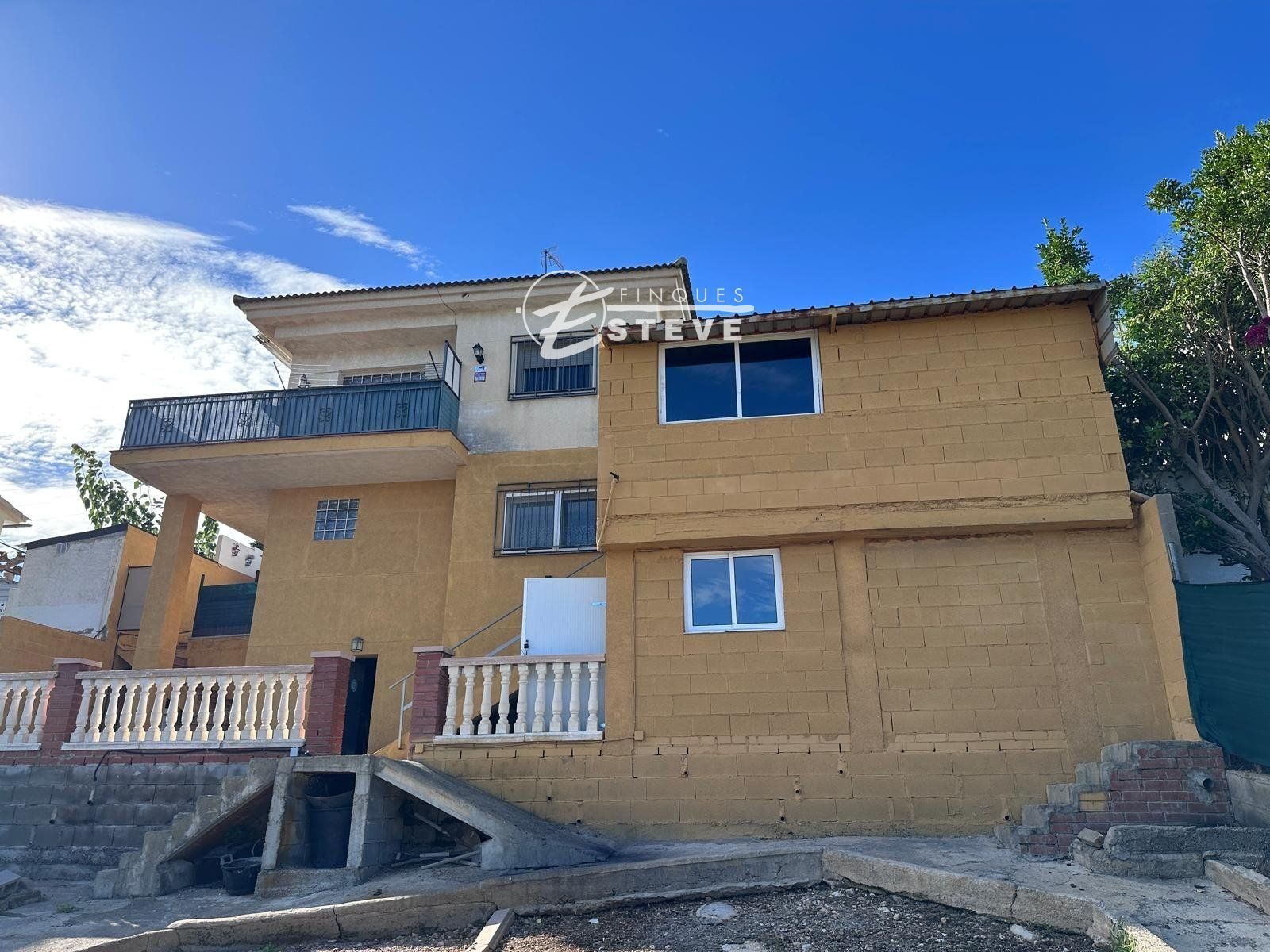 Vista exterior de Casa o chalet en venta en Calafell con Terraza