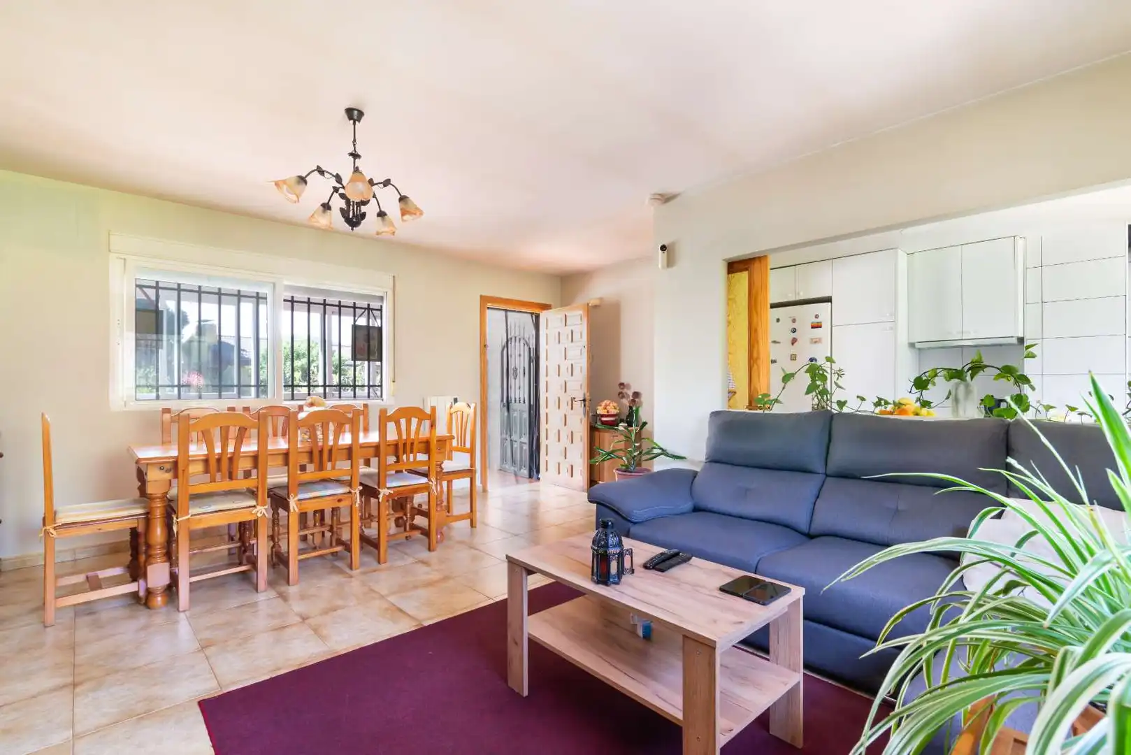 Living room of Houses for sale in San Martín de Valdeiglesias  with Air Conditioner, Heating and Private garden