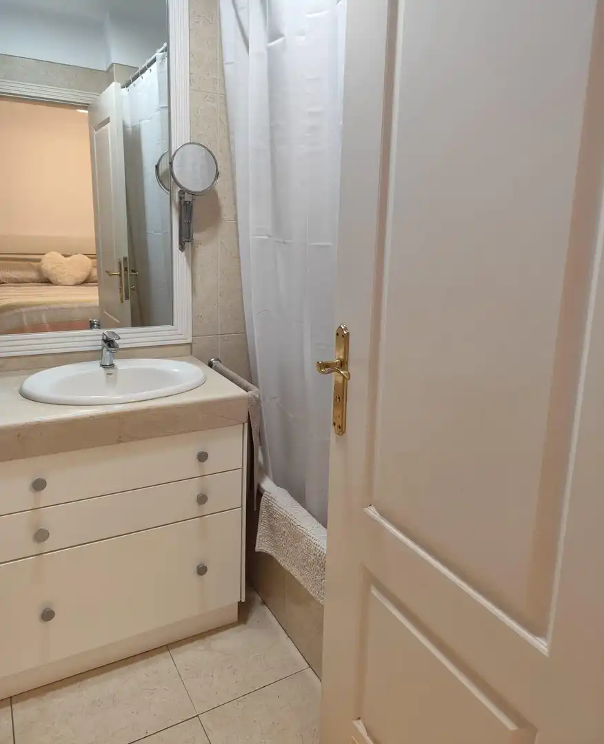 Baño de Casa adosada en venta en Candelaria con Terraza, Trastero y Amueblado