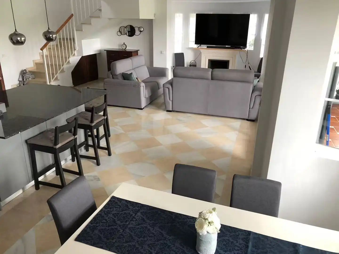 Sala d'estar de Casa o xalet de lloguer en San Pedro de Alcántara