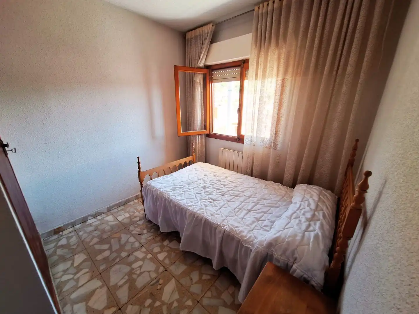 Habitación de Casa o chalet en venta en El Hoyo de Pinares  con Calefacción, Terraza y Trastero