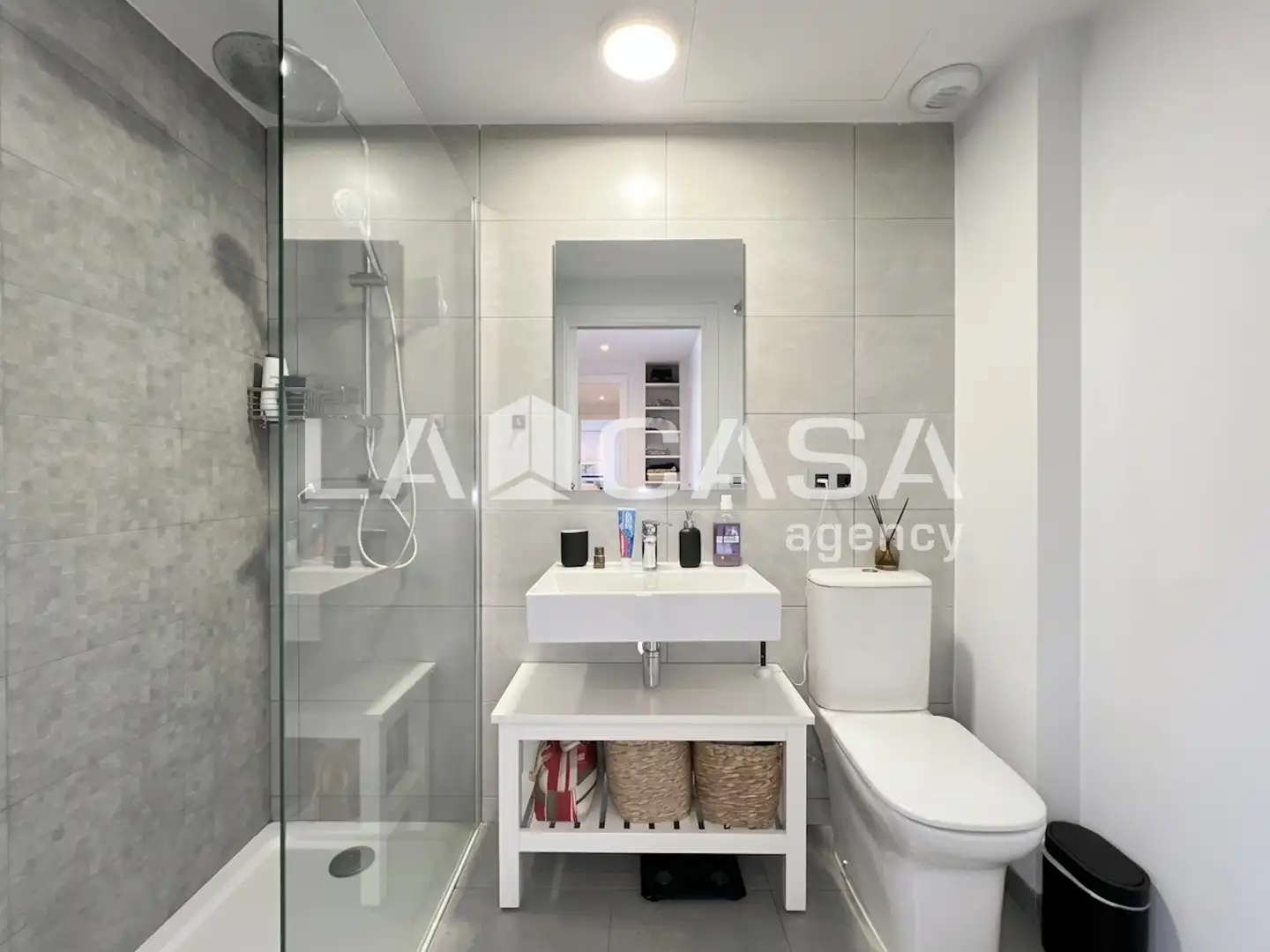 Bathroom of Flat for sale in Artigues - Llefià