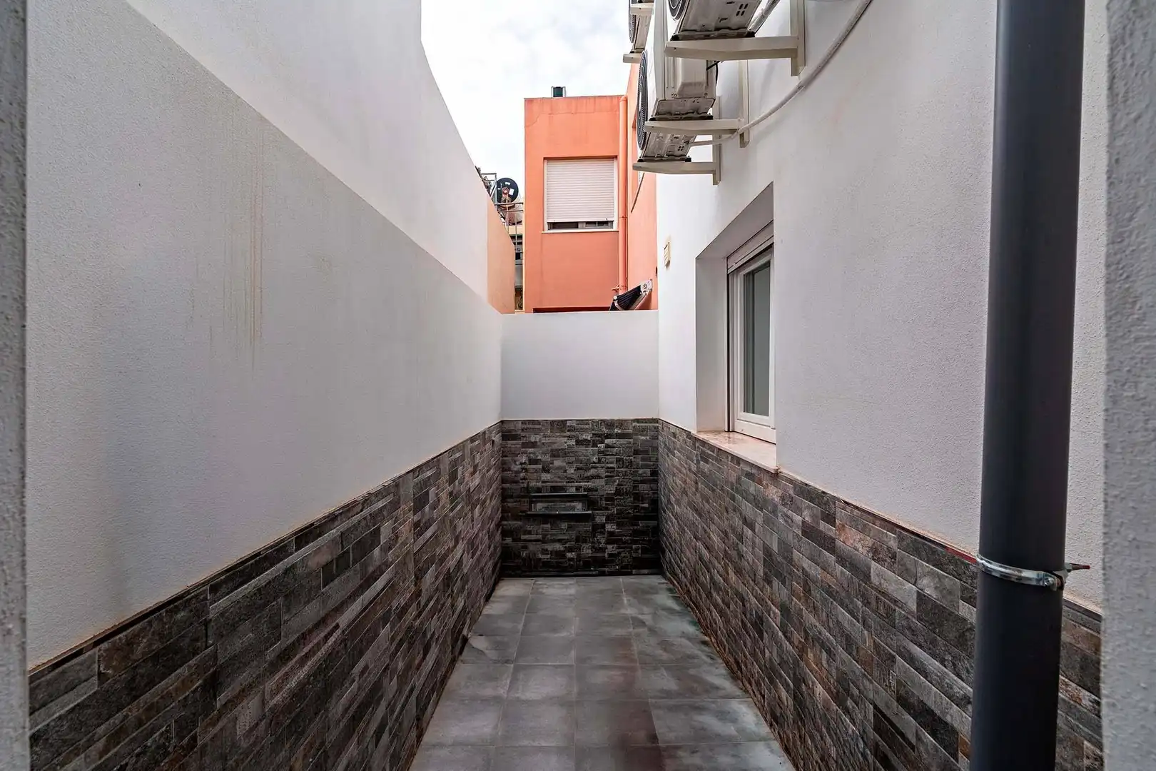 Exterior view of Houses for sale in Roquetas de Mar  with Air Conditioner and Terrace