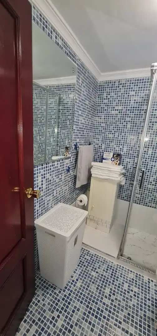 Baño de Apartamento de alquiler en Arona con Amueblado y Piscina comunitaria