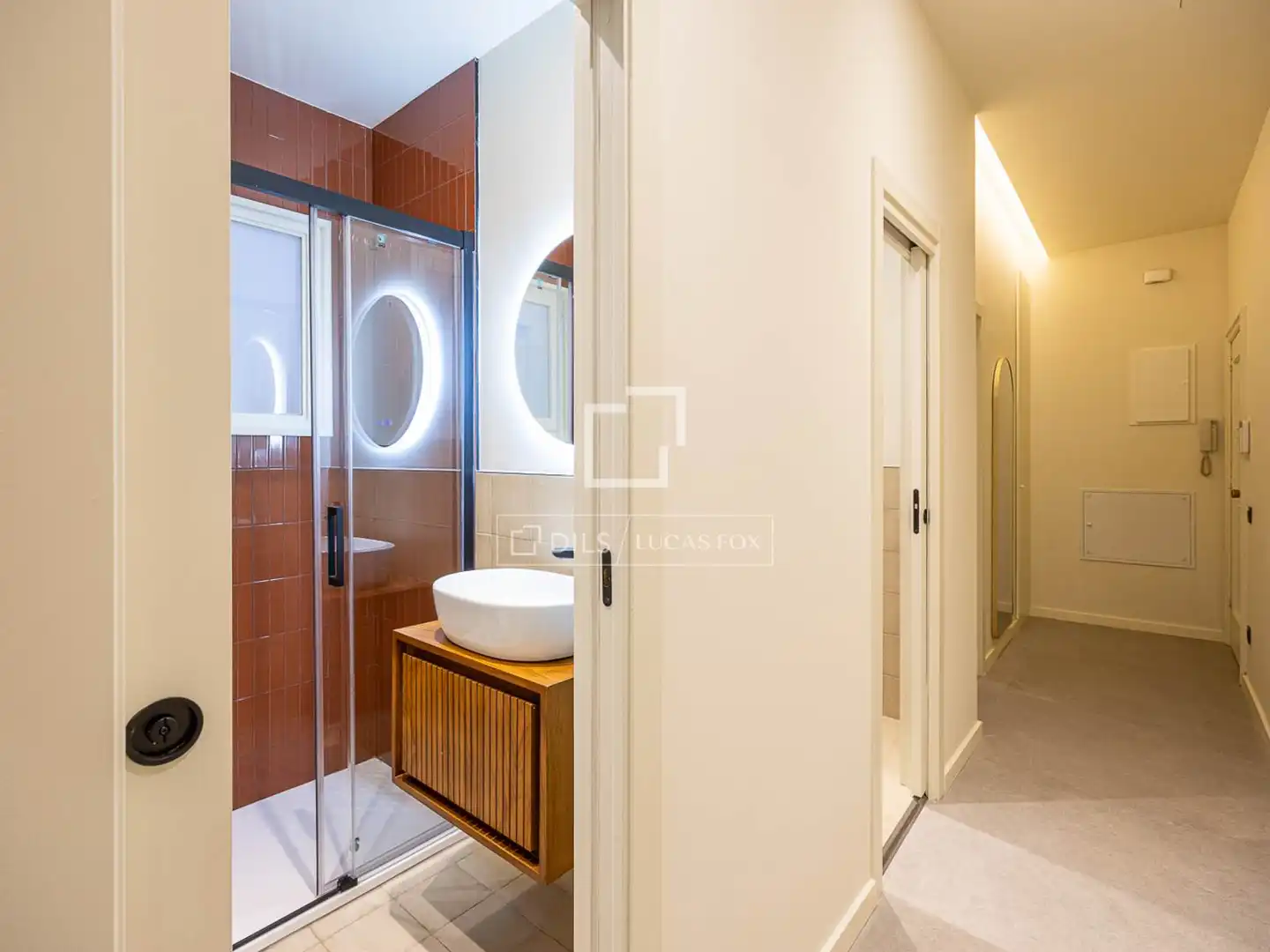 Baño de Piso en venta en Barcelona con Aire acondicionado, Terraza y Amueblado