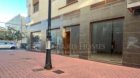 LOCAL COMERCIAL AMPLIO EN ZONA CENTRO PEATONAL EN ELS POBLETS