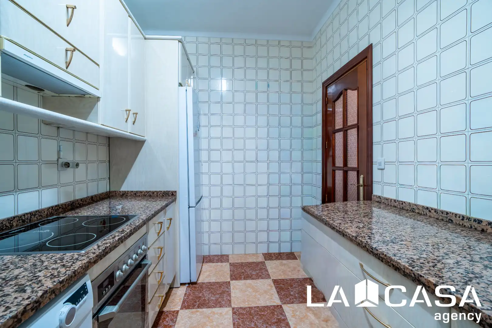 Kitchen of Houses for sale in Dos Hermanas  with Air Conditioner, Heating and Furnished