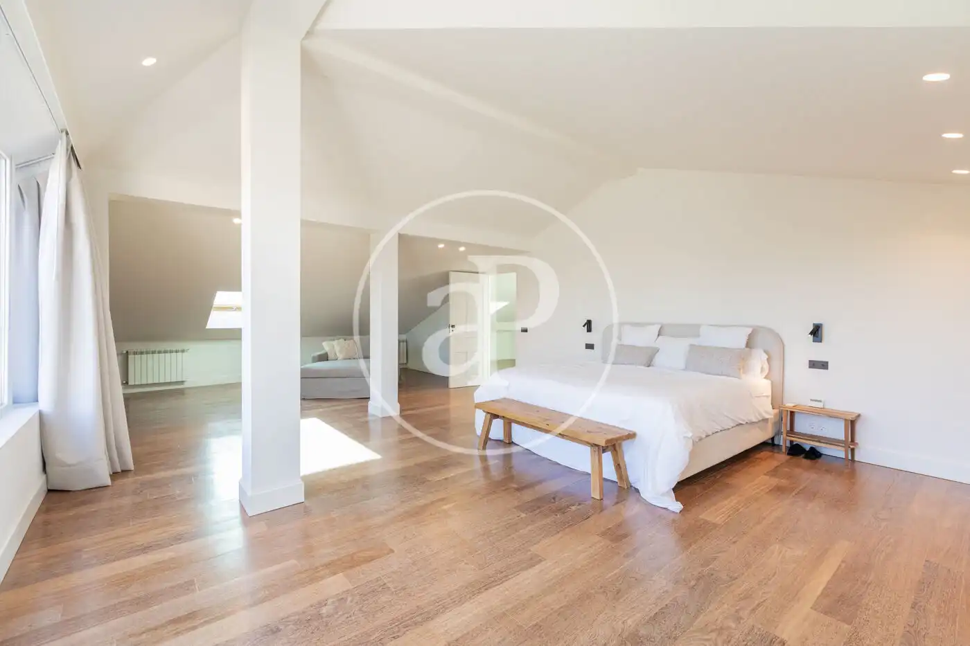 Bedroom of Houses for rent in Madrid  with Air Conditioner, Heating and Private garden