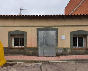 Exterior view of House or chalet for sale in Porzuna