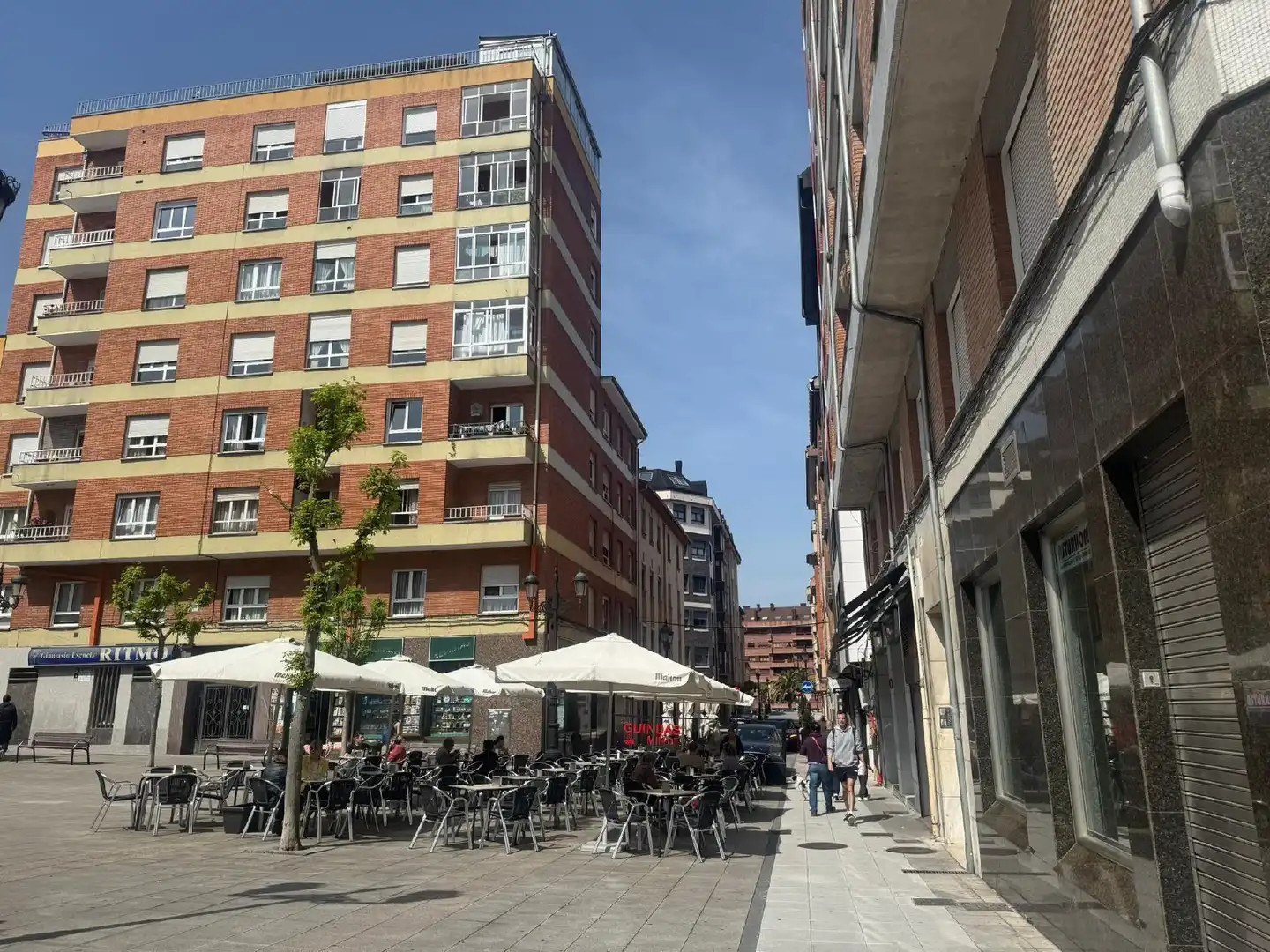 Vista exterior de Pis en venda en Oviedo 